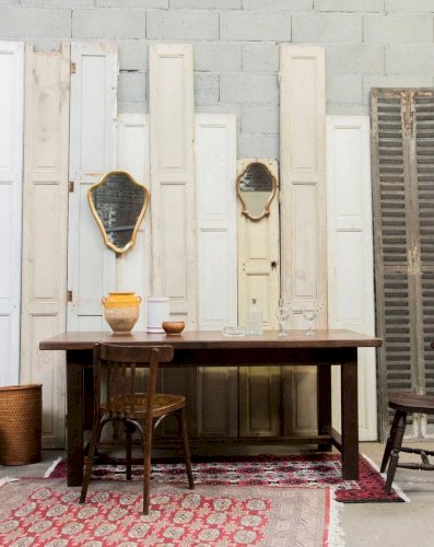 Romy, la grande table à manger en bois massif N°490