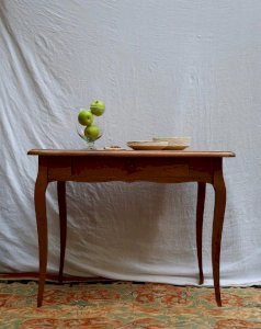 Romy, the small wooden farmhouse table No. 512