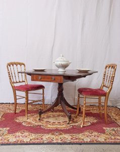 Romy, the English folding dining table No. 600