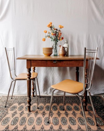 Romy, la table à manger en bois clair N°594