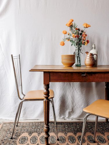Romy, la table à manger en bois clair N°594