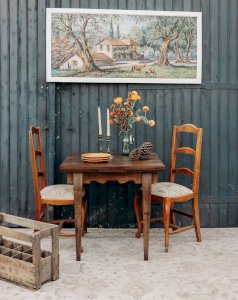 Romy, the dark wood dining table No. 504