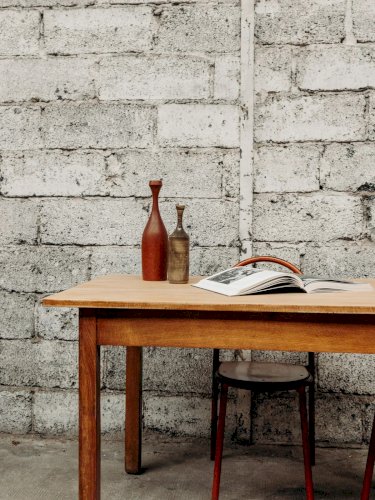 Romy, la table à manger en bois N°237