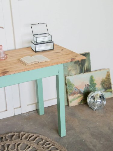 Romy, la table à manger en bois N°261