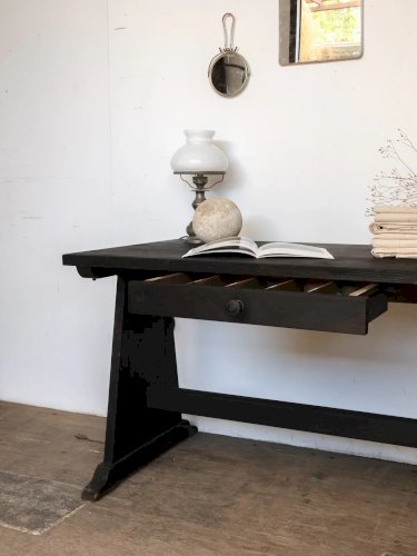 Romy, la table à manger en bois N°360