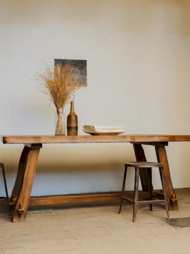 Romy, la table à manger en bois N°410