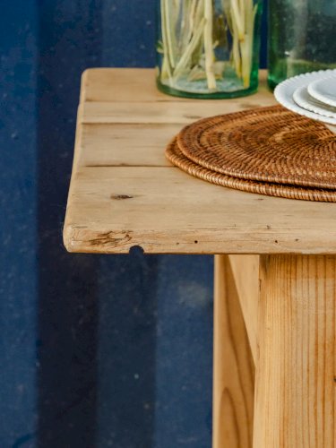 Romy, la table à manger en bois N°457