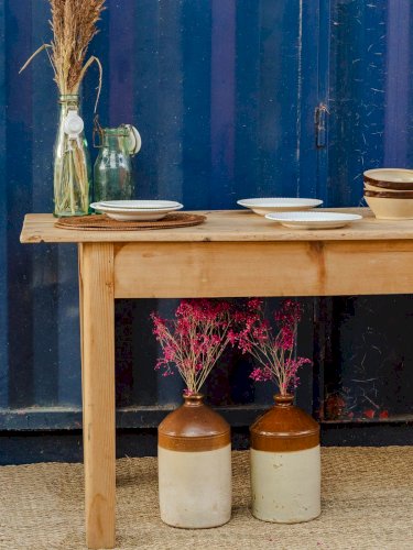 Romy, la table à manger en bois N°457