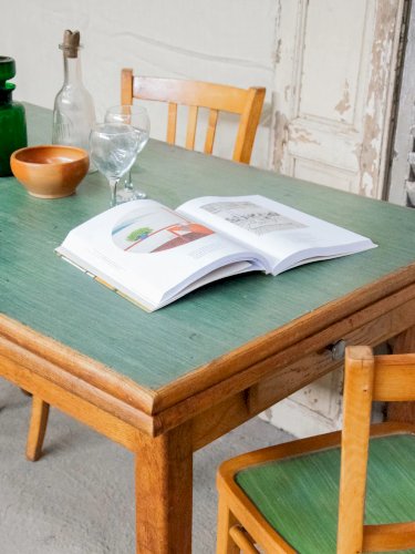 Romy, la table à manger en bois N°495