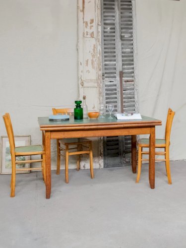 Romy, la table à manger en bois N°495