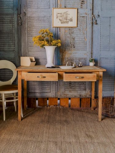 Romy, la table à manger en bois N°589