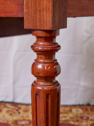 Romy, la table à manger pliante anglaise N°599