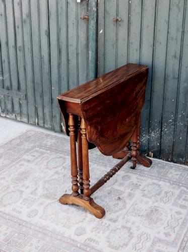 Romy, la table à manger pliante en bois N°339