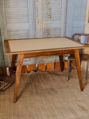 Romy, la table basse en bois foncé N°618