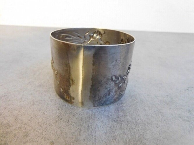 ROND DE SERVIETTE EN ARGENT MASSIF "MARCELLE" DE 39.2 GRAMMES
