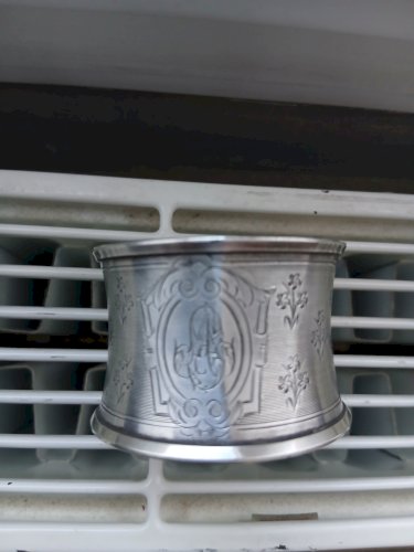 Rond de serviette ancien 