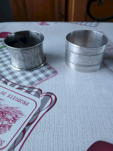 Rond de serviette ancien 