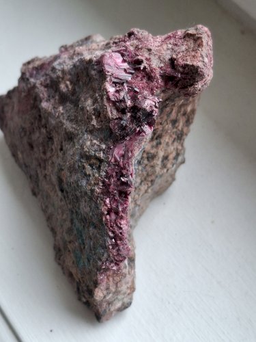 Rosélite du Maroc beau spécimen de 258 grammes