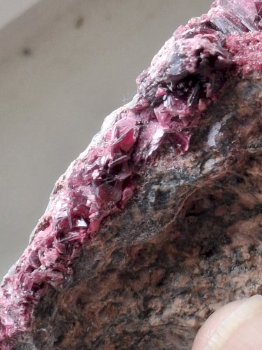 Rosélite du Maroc beau spécimen de 258 grammes