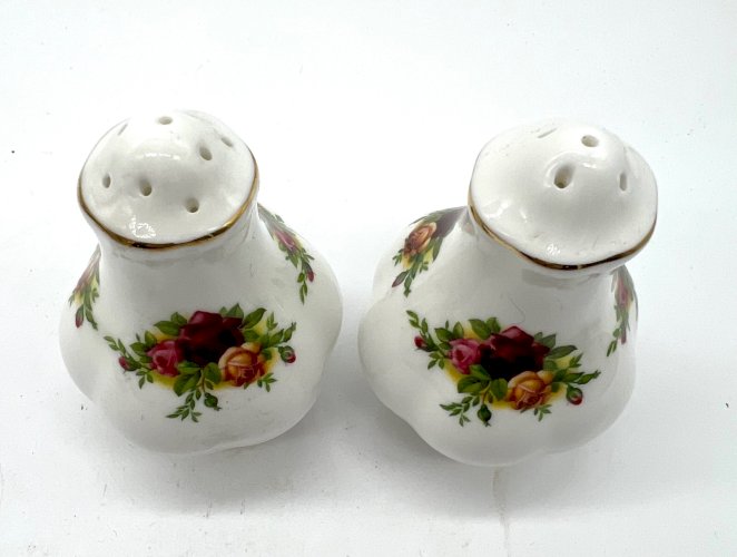Royal Albert Old Country Roses – Salière et Poivrière en porcelaine anglaise