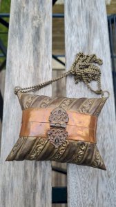 sac à main ancien années 30 en cuivre pour collection