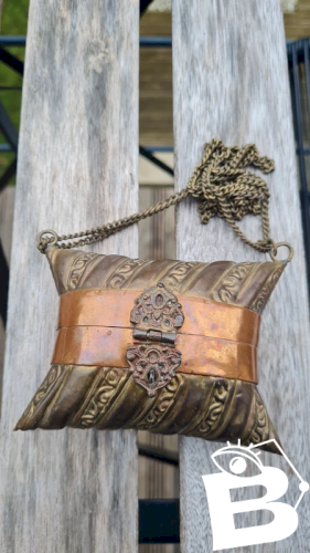 sac à main ancien années 30 en cuivre pour collection