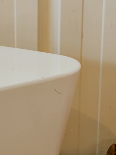 Sacha, le guéridon laqué blanc N°20