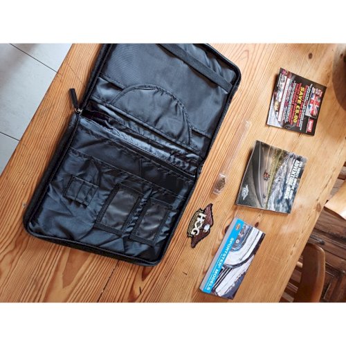 Sacoche Harley Davidson : Pins ,écussons , Fasicules