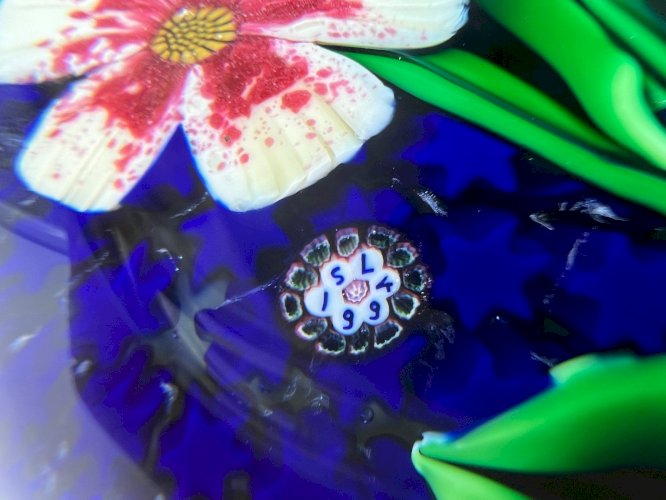 Saint-Louis Paperweight “Harmonie” – Limited Edition 8/200 – 1994 – Floral Cryst