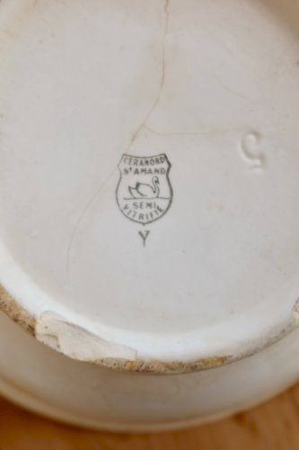 Saladier ancien en terre de fer Céranord Saint-Amand – Liseré rouge et bleu