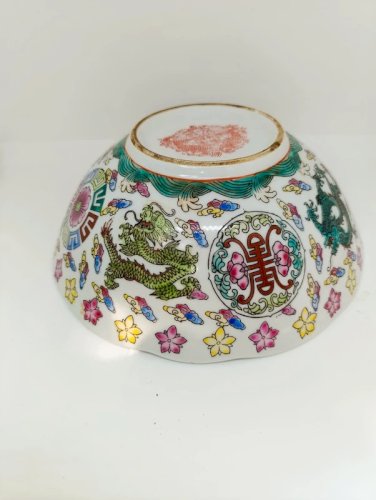 saladier en porcelaine datant du milieu du 20eme siecle reproduction  de lepoque Ming en bon etat
