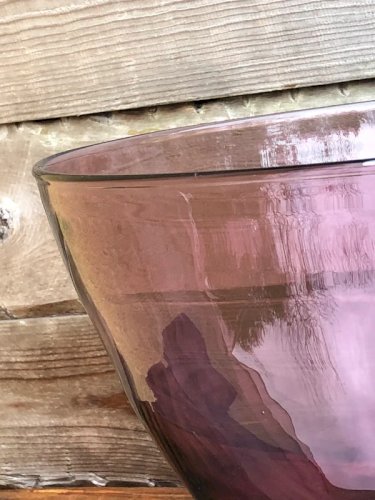 Saladier en verre couleur prune