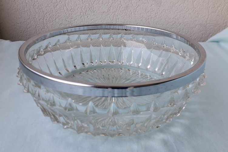 Saladier ou coupe en verre