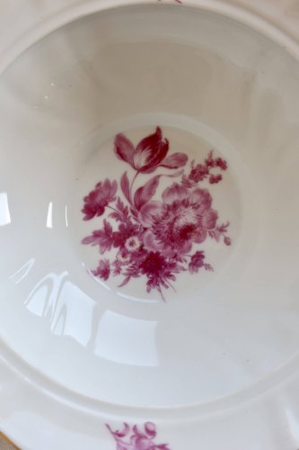 Saladier vintage en porcelaine de Limoges Ahrenfeld – Décor fleuri rose