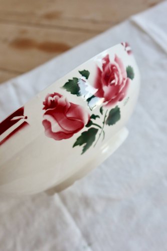 Saladier vintage Sarreguemines modèle Cibon faïence - Décor fleuri rouge