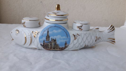 Saleron en porcelaine poisson