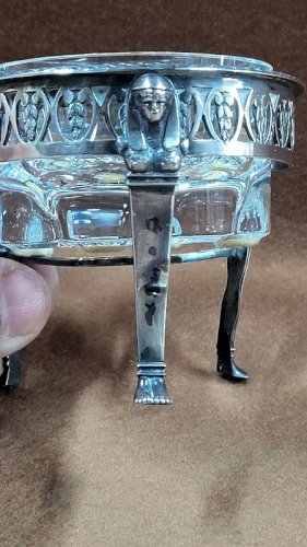 SALIERE EN ARGENT MASSIF STYLE EMPIRE CRISTAL DE SEVRES