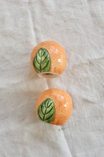 Salière poivrier vintage barbotine forme dorange