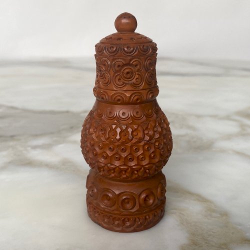 Salière sculptée en corozo XIXe M4075