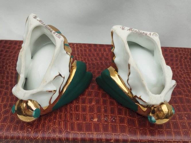 Salière et poivrière en forme de papillon, porcelaine, manufacture illisible, ancien 