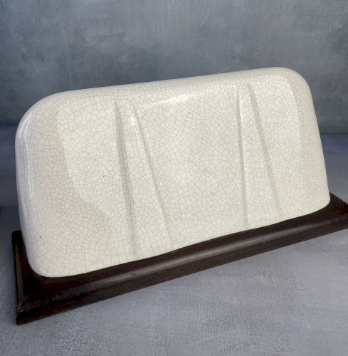 Salle de bain porte savon et porte serviette bois et faïence craquelée vintage