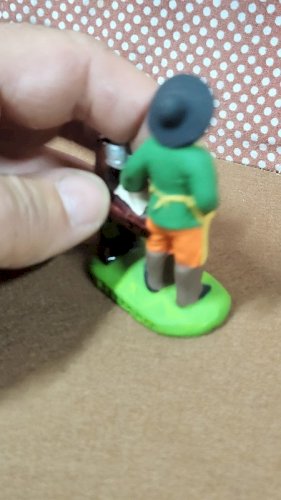 SANTON MARCEL CARBONEL POUR CRECHE EN TERRE CUITE PEINTE N° 22