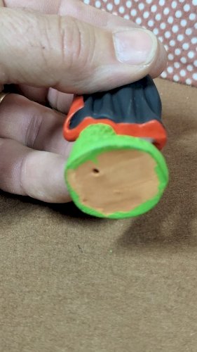 SANTON MARCEL CARBONEL POUR CRECHE EN TERRE CUITE PEINTE N° 30