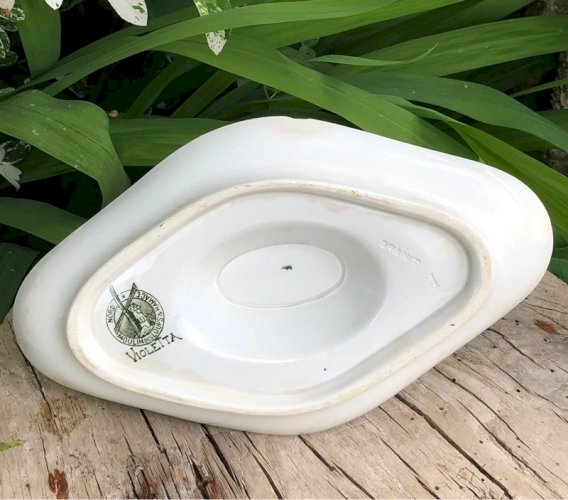 Saucière ancienne en Terre de Fer Moulins des Loups modèle Violetta