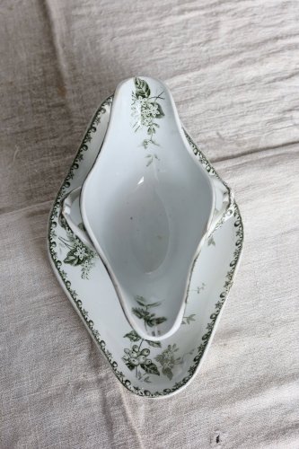 Saucière ancienne terre de fer Saint-Amand & Hamage - Modèle Caiffa