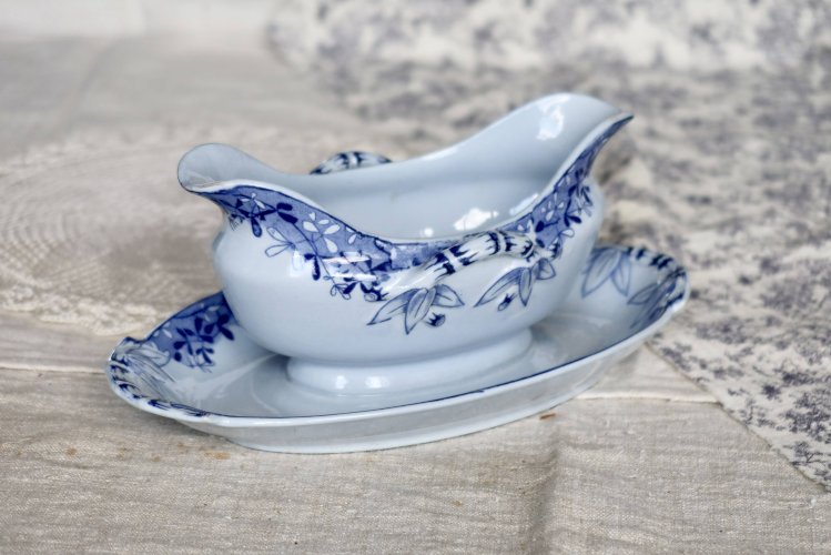 Saucière antique faïence U&C Sarreguemines - Modèle Mimosa