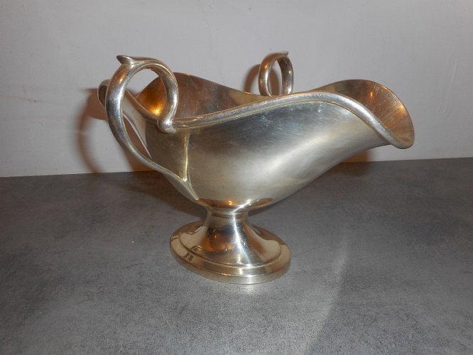 SAUCIERE DE TABLE EN METAL ARGENTE