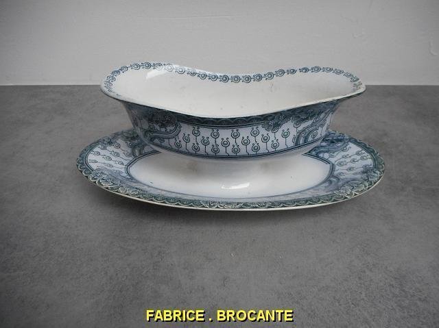 SAUCIERE EN FAIENCE PRINTANIA D'ONNAING