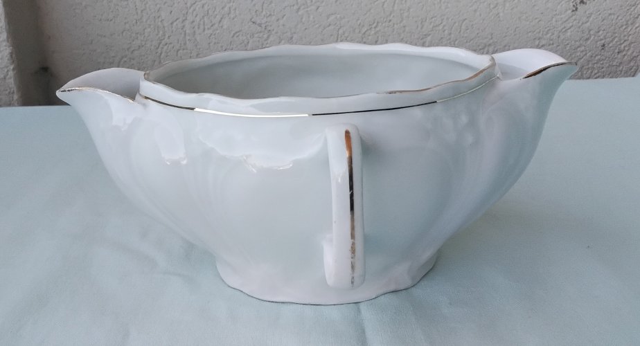 Saucière en porcelaine 