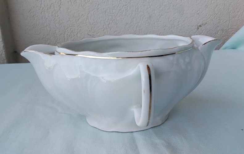 Saucière en porcelaine 
